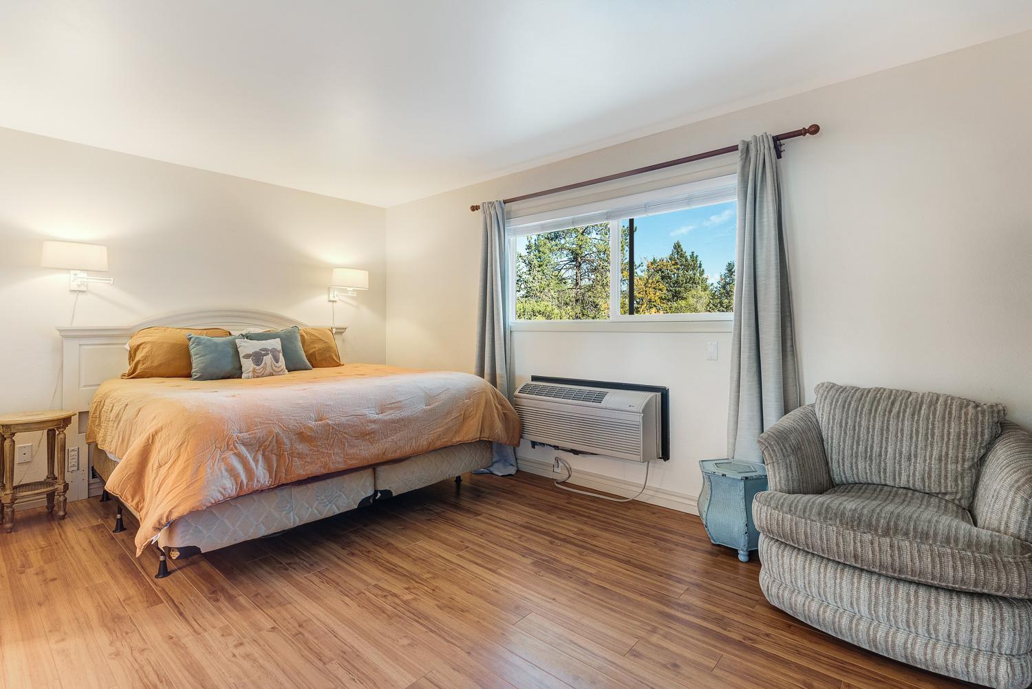 Bend Riverside Condos Near Downtown Bend Bilik gambar
